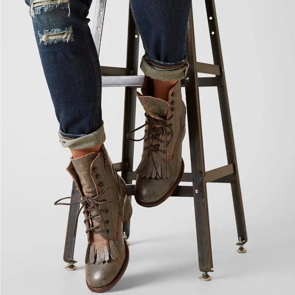 Bed Stu Grey Finis Kiltie lace-up boots size 10
